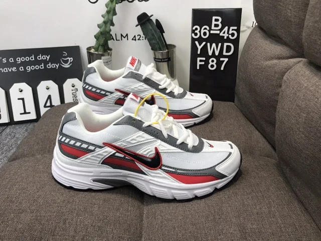 Nike Initiator running shoes