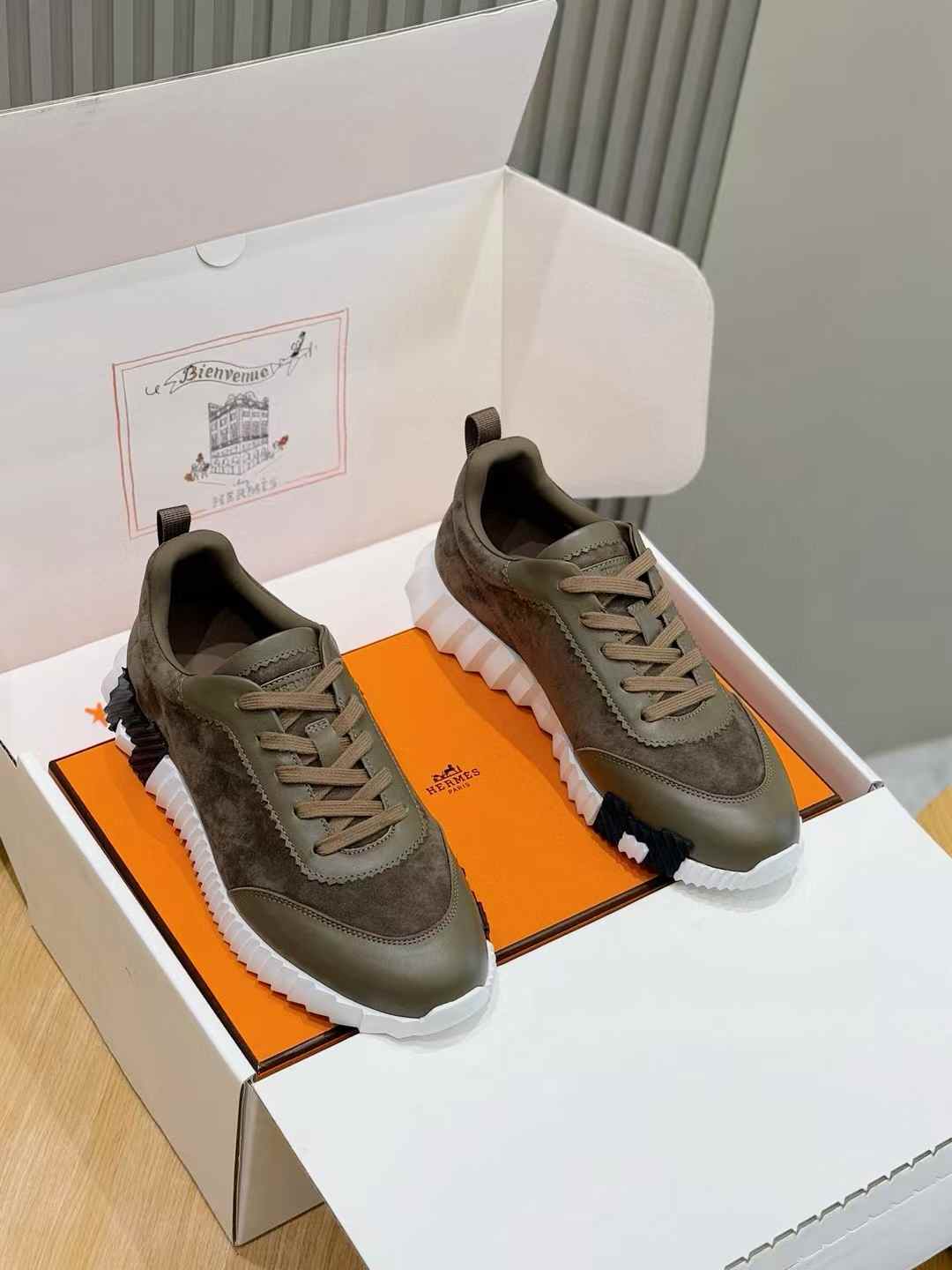 Hermes Bouncing sneakers in suede goatskin and calfskin