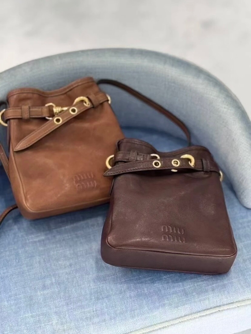 Miu Miu Nappa leather pouch with a snap-hook detail