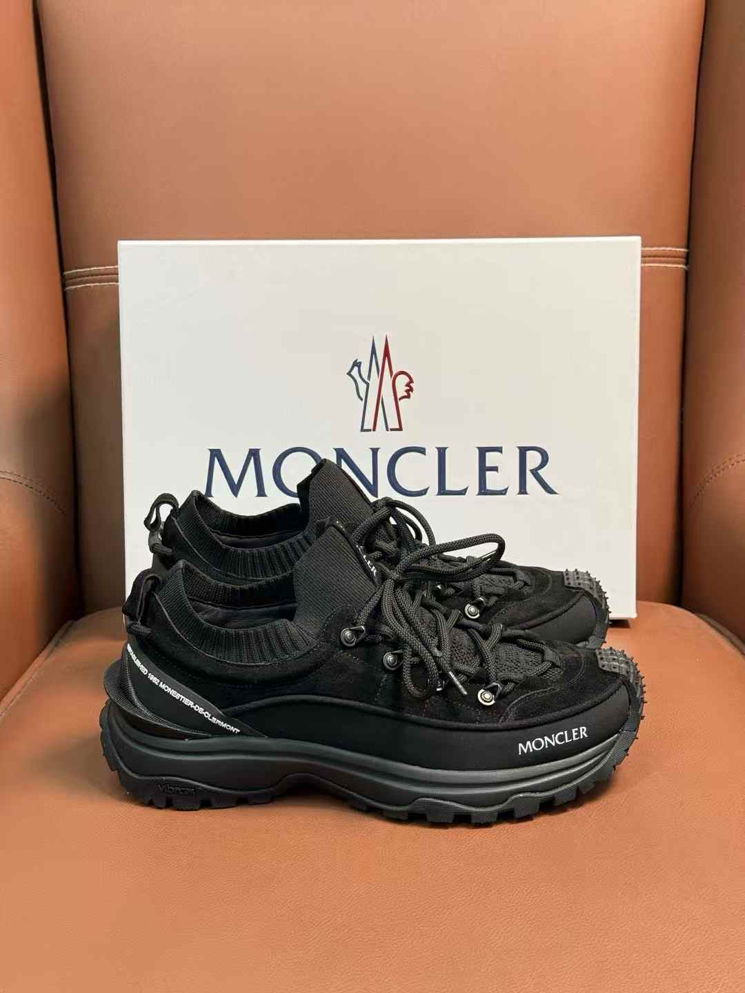 Moncler Trailgrip Lite3 low-top sneakers in black