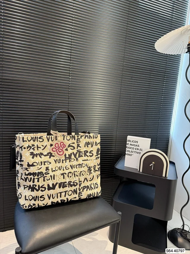 LV Onthego GM tote bag