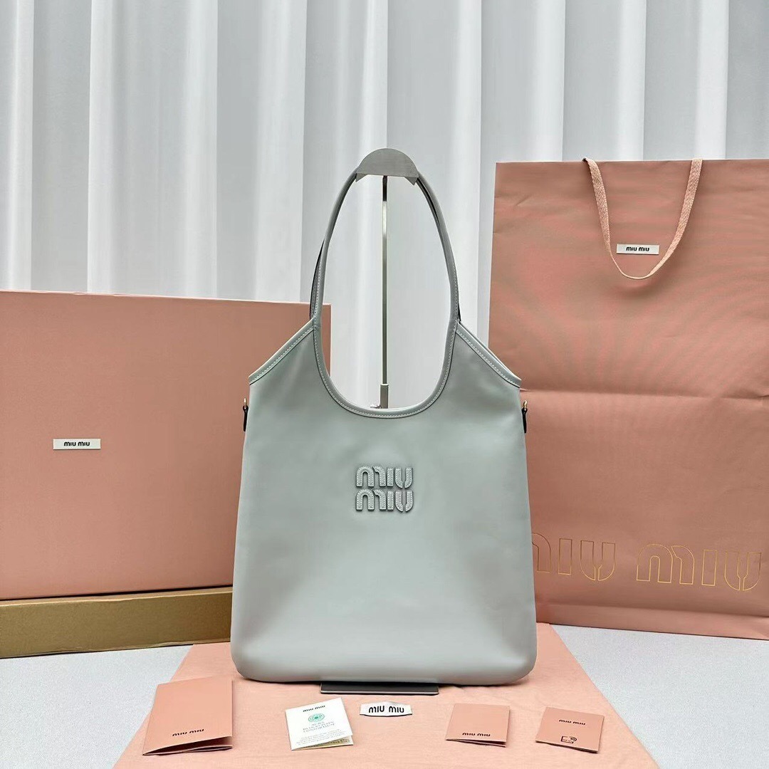 Miu Miu Ivy leather tote bag