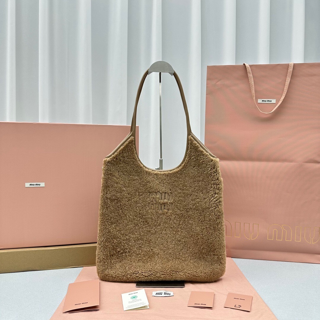 Miu Miu Ivy bag vertical shopper tote bag