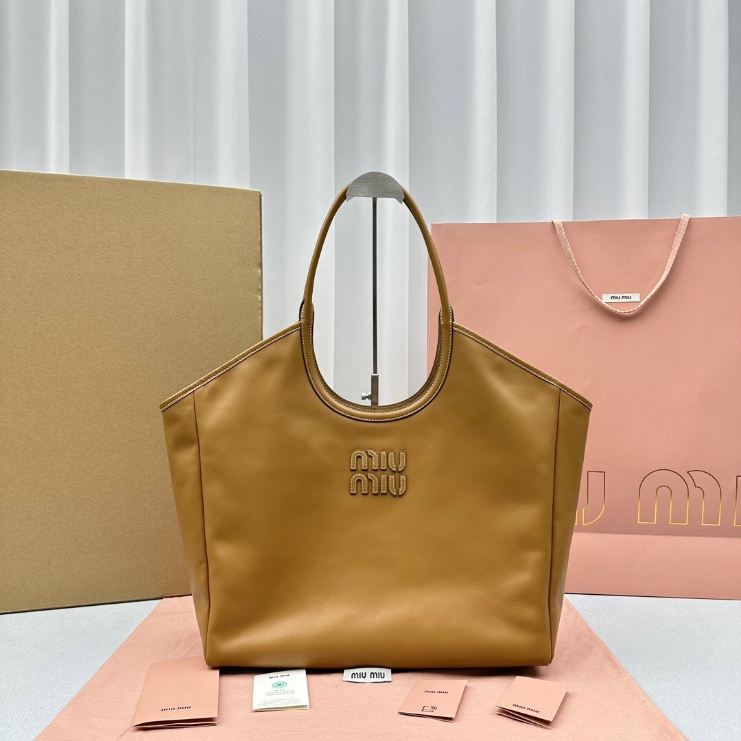 Miu Miu Ivy leather tote bag