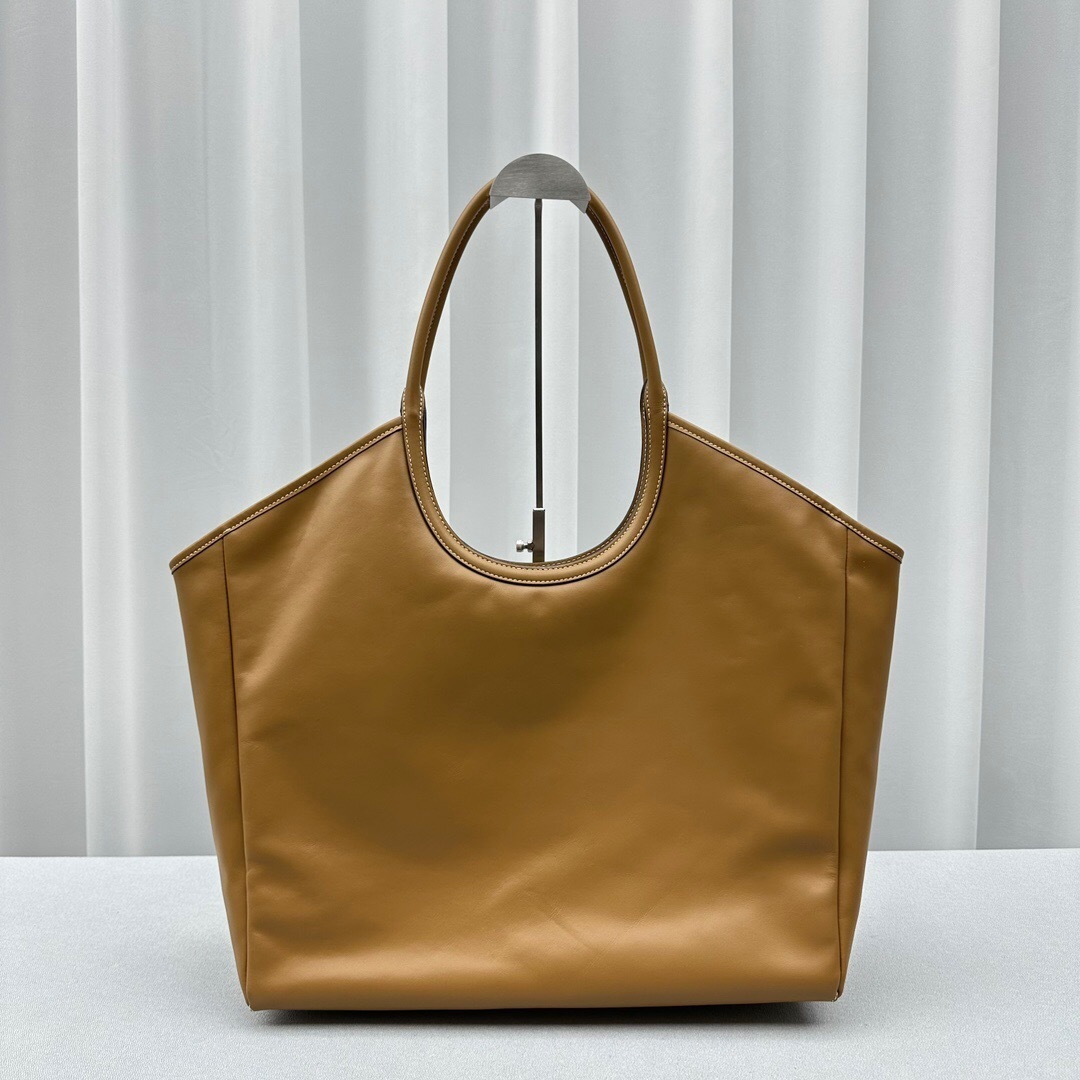 Miu Miu Ivy leather tote bag