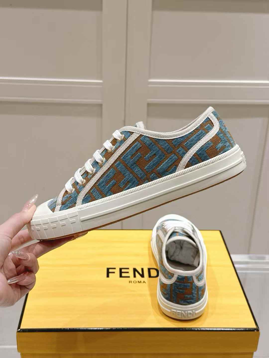 Fendi Domino low-top sneakers
