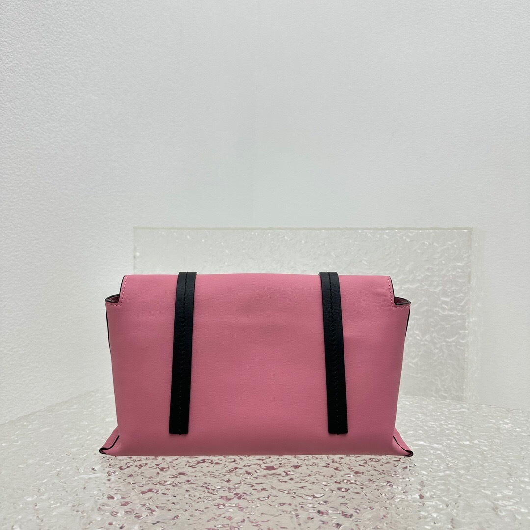Miu Miu Grace Lux Shoulder Bag in pink leather with black straps