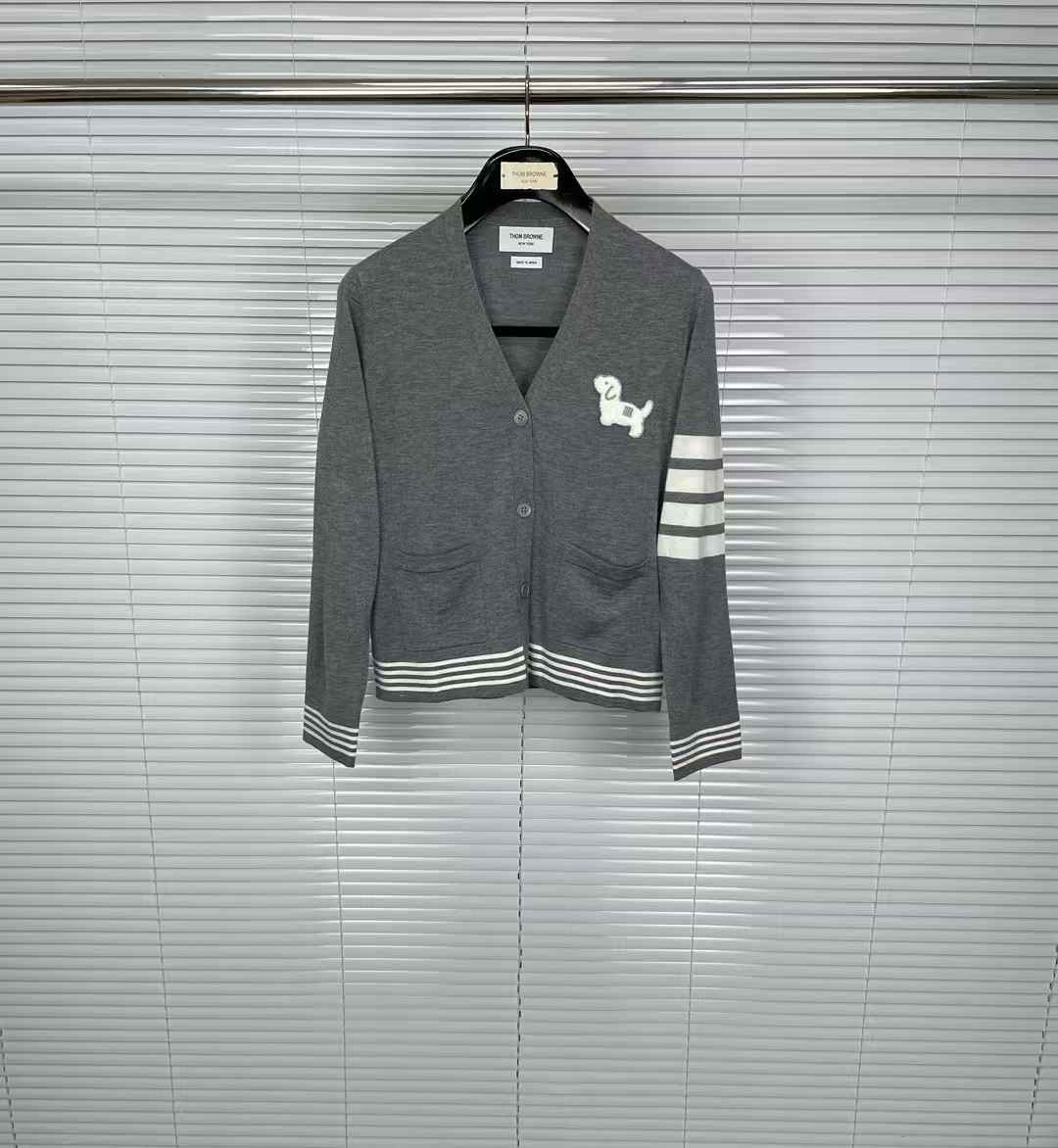 Thom Browne 4-Bar Milano Stitch cardigan in grey with an intarsia dog motif