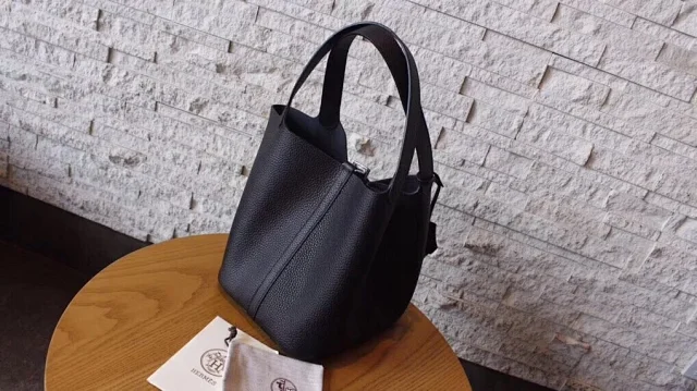 HERMES HANDBAG picotin 22CM and 18CM