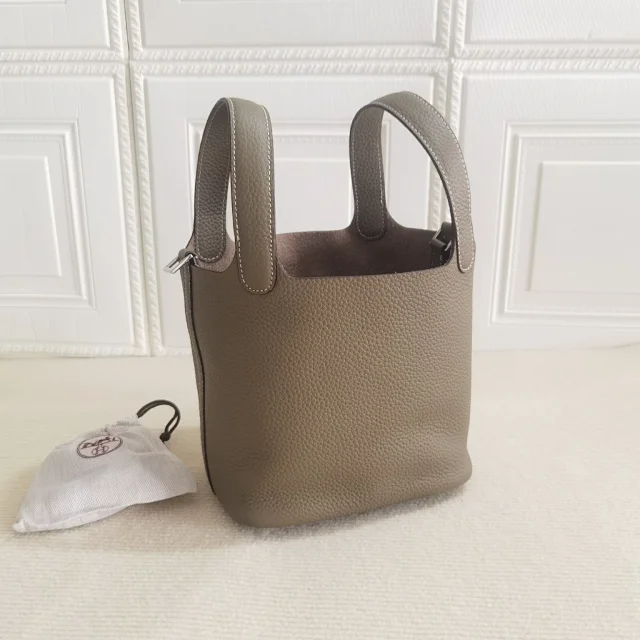 Hermès Picotin Lock 18 handbag in Etoupe Togo leather