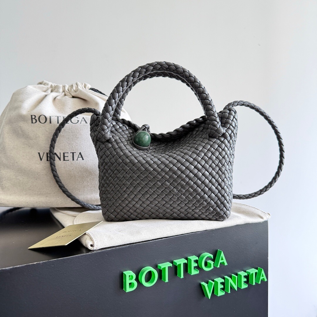 Bottega Veneta Tosca bag