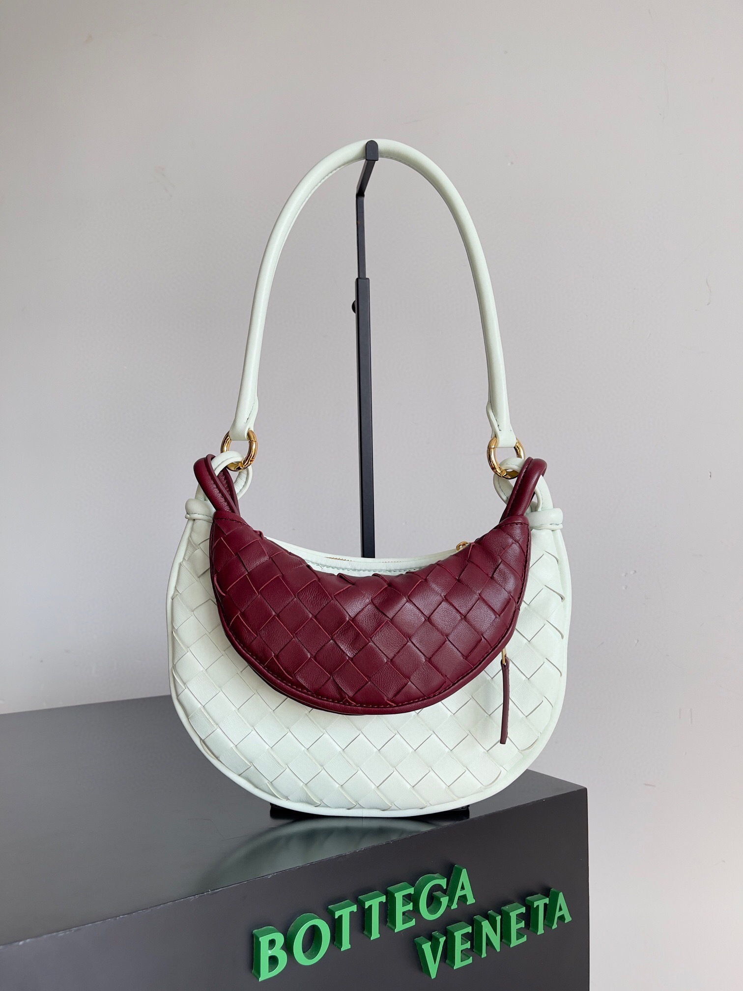 Bottega Veneta Small Gemelli bag Glacier and Barolo color