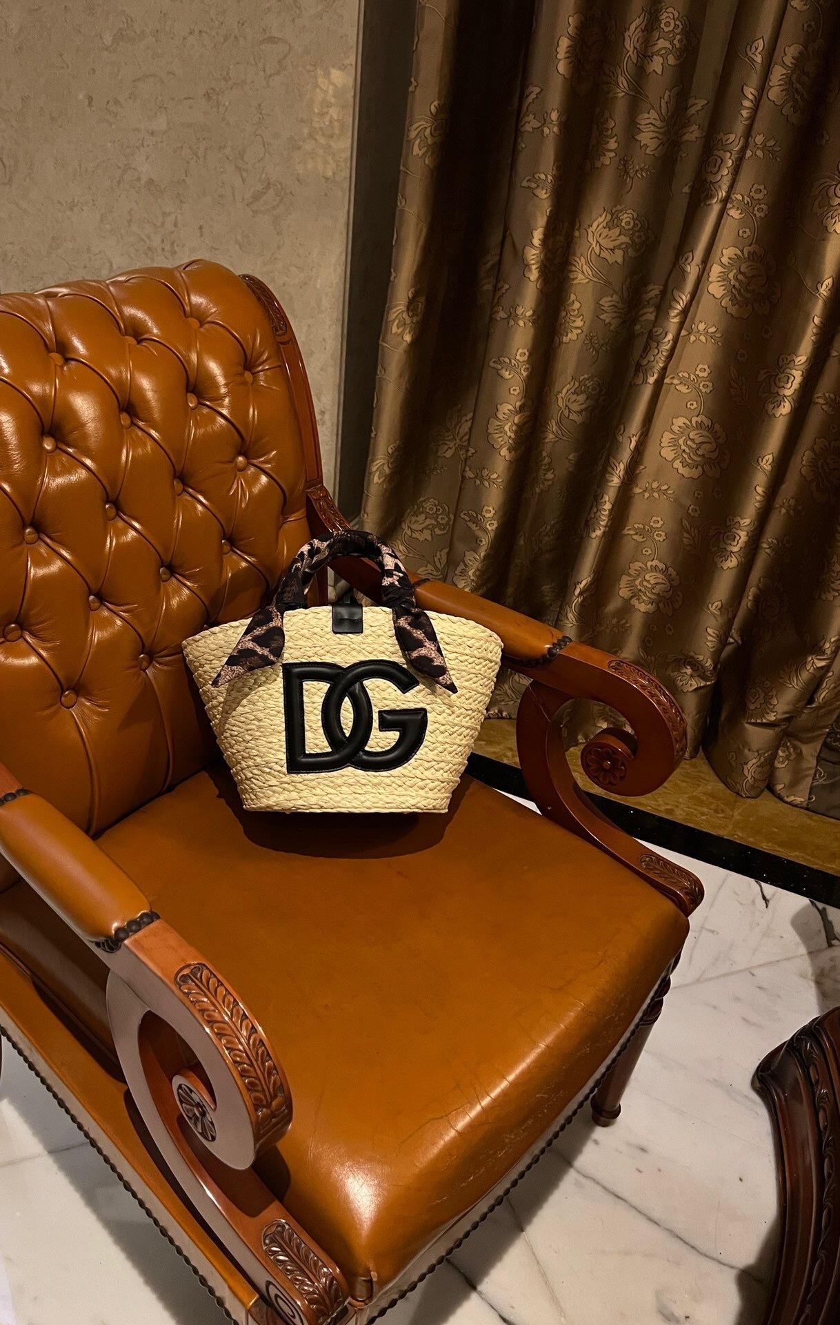 Dolce & Gabbana Medium Kendra logo-patch tote bag