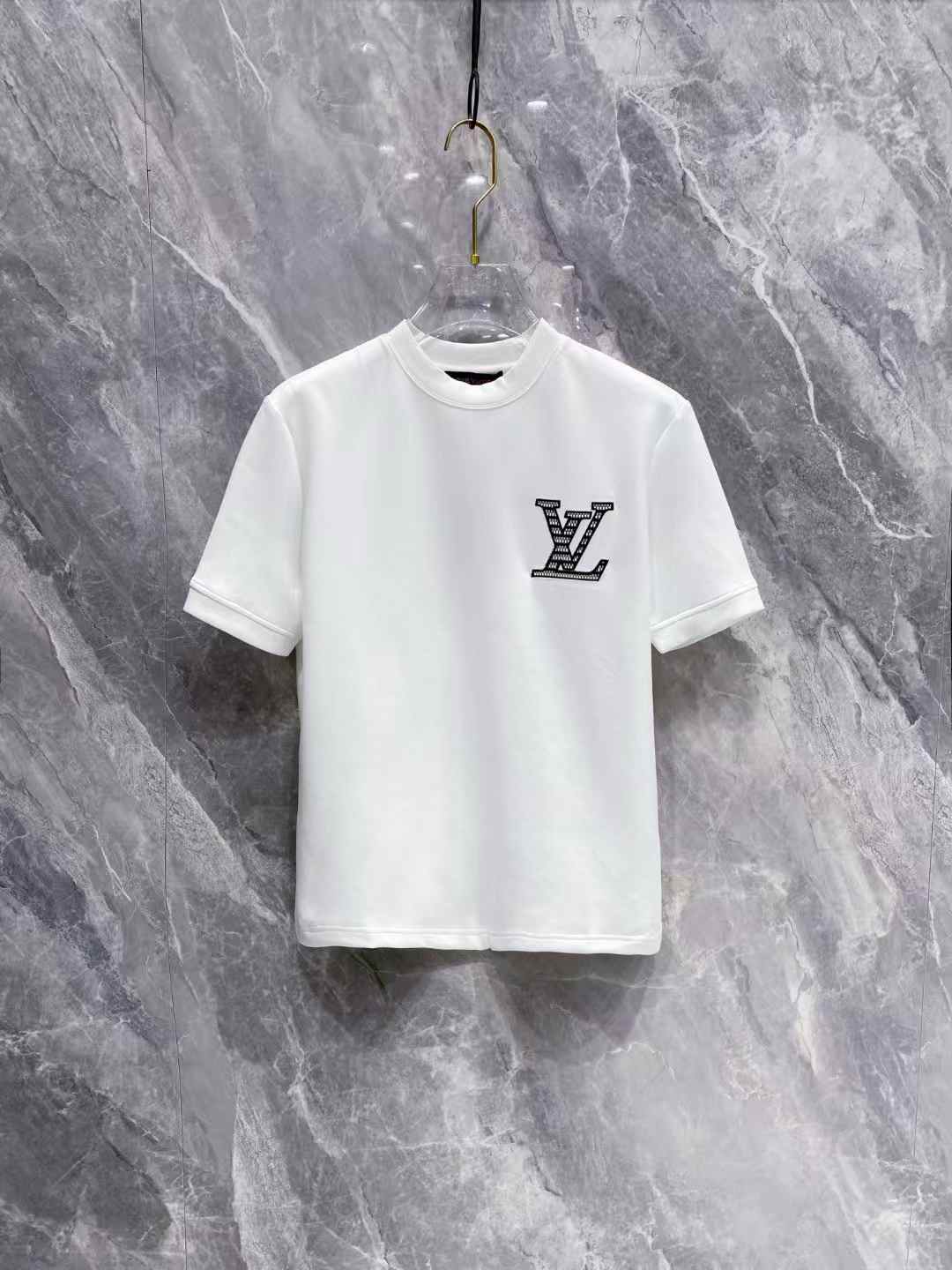 LV T-shirt