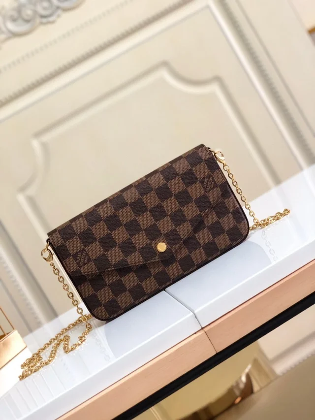 LV Pochette Félicie in Damier Ebene canvas