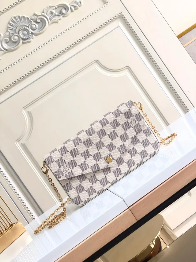 LV Pochette Félicie in Damier Azur canvas