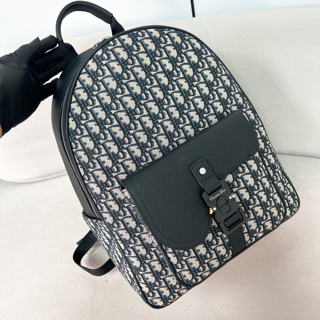 Dior Saddle backpack beige and black Oblique jacquard