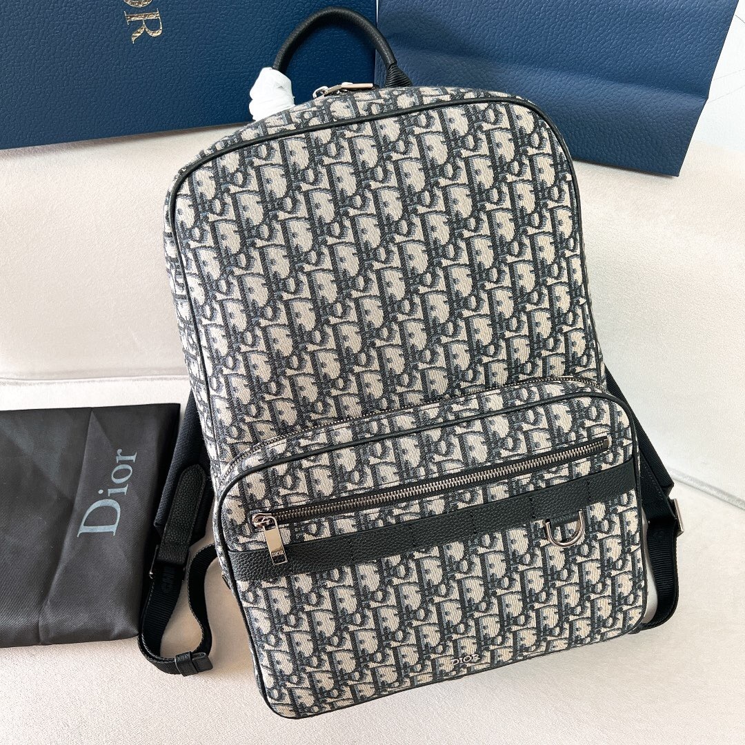 Dior Oblique backpack in beige and black jacquard