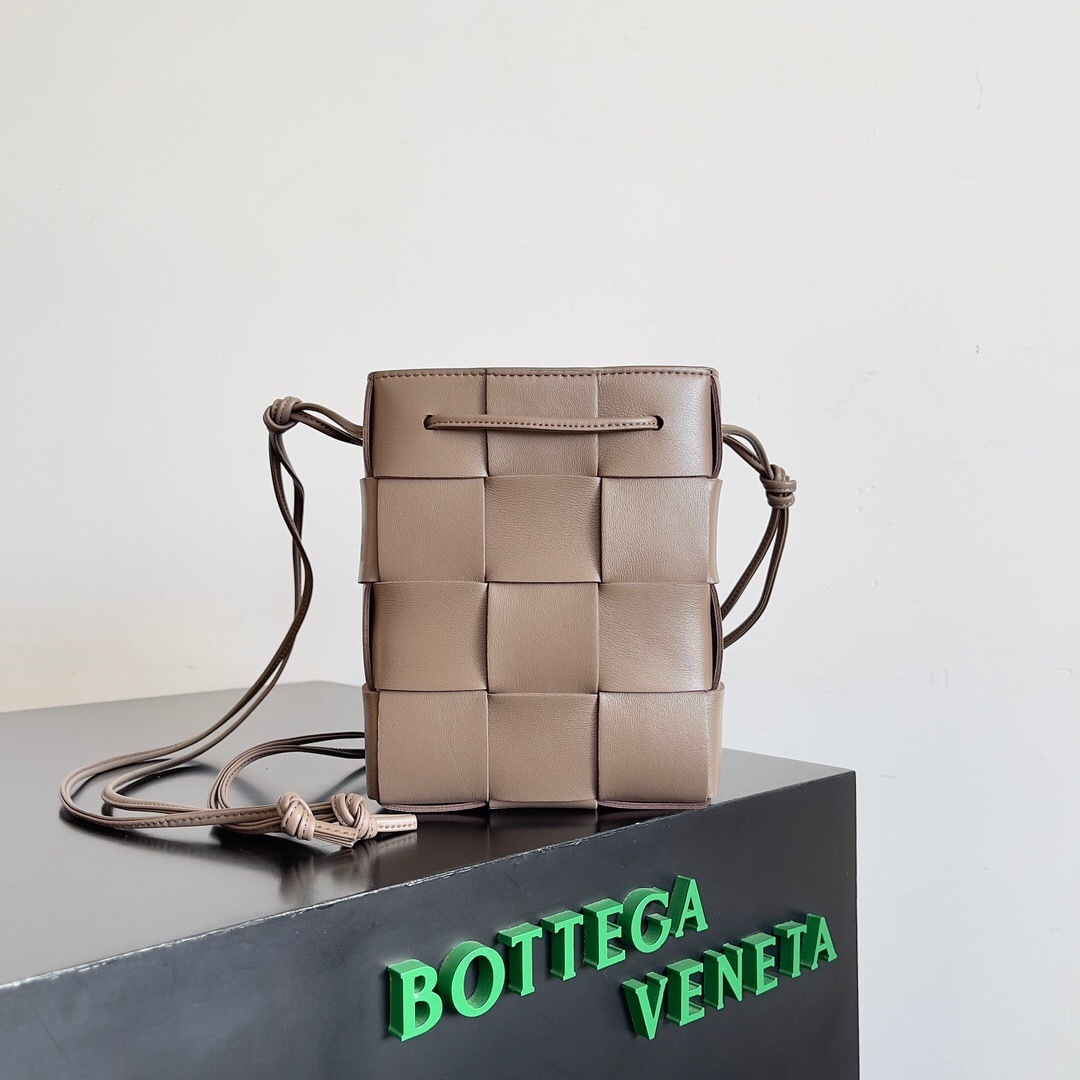 Bottega Veneta Small Cassette Crossbody Bucket Bag