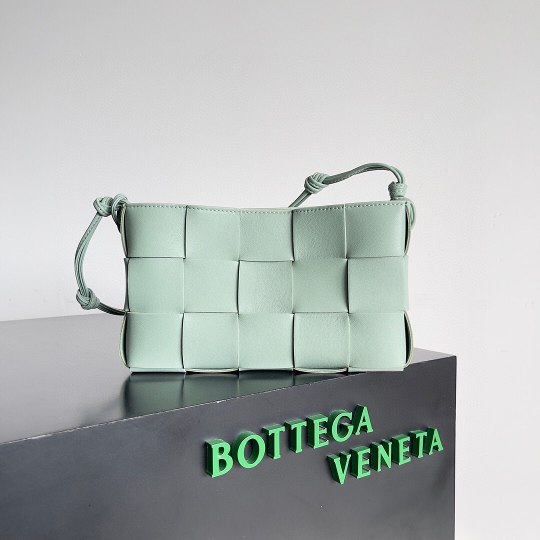 Bottega Veneta Cassette Crossbody Bag in green