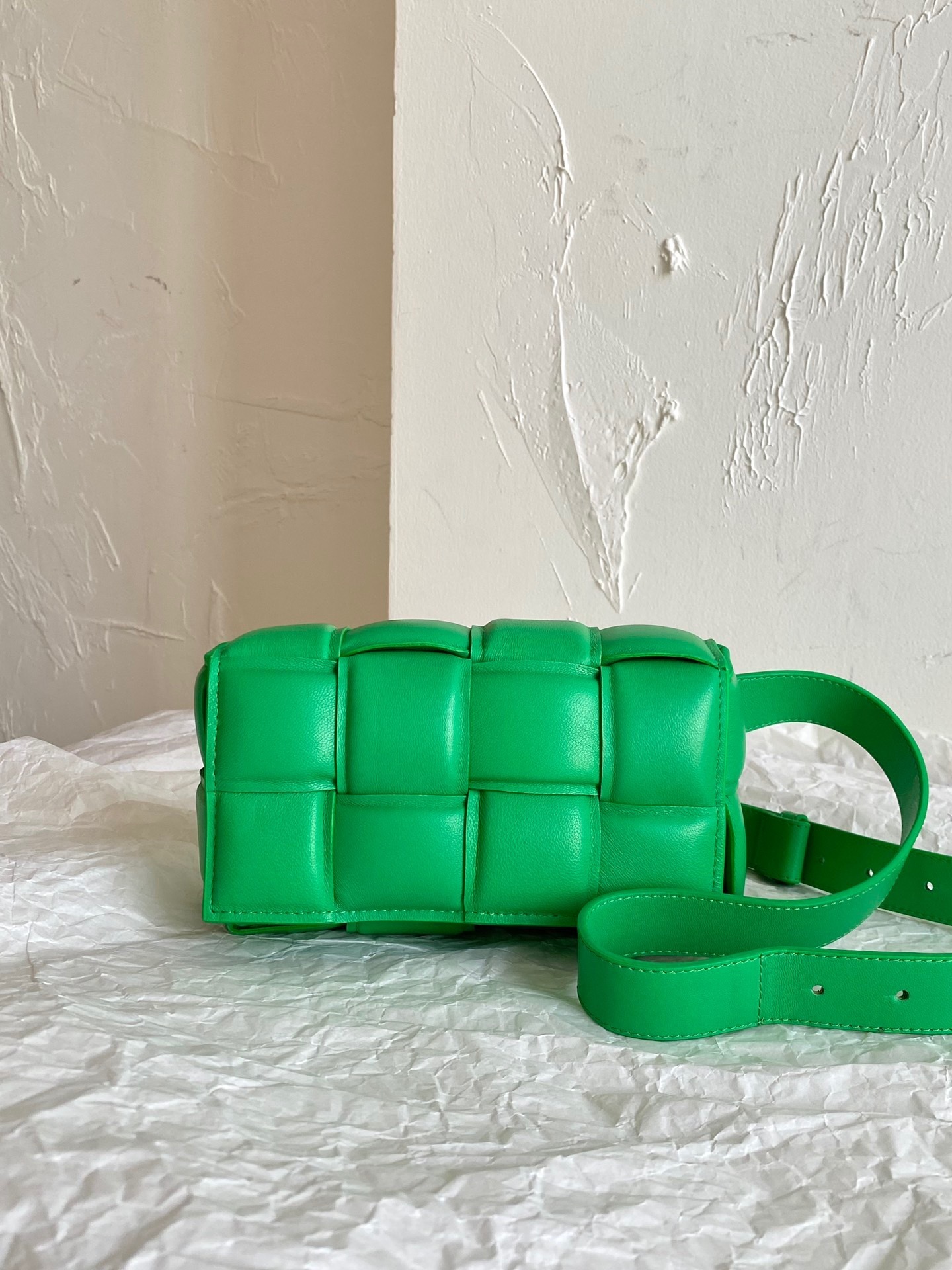 Bottega Veneta Padded Cassette Crossbody Bag in Parakeet green