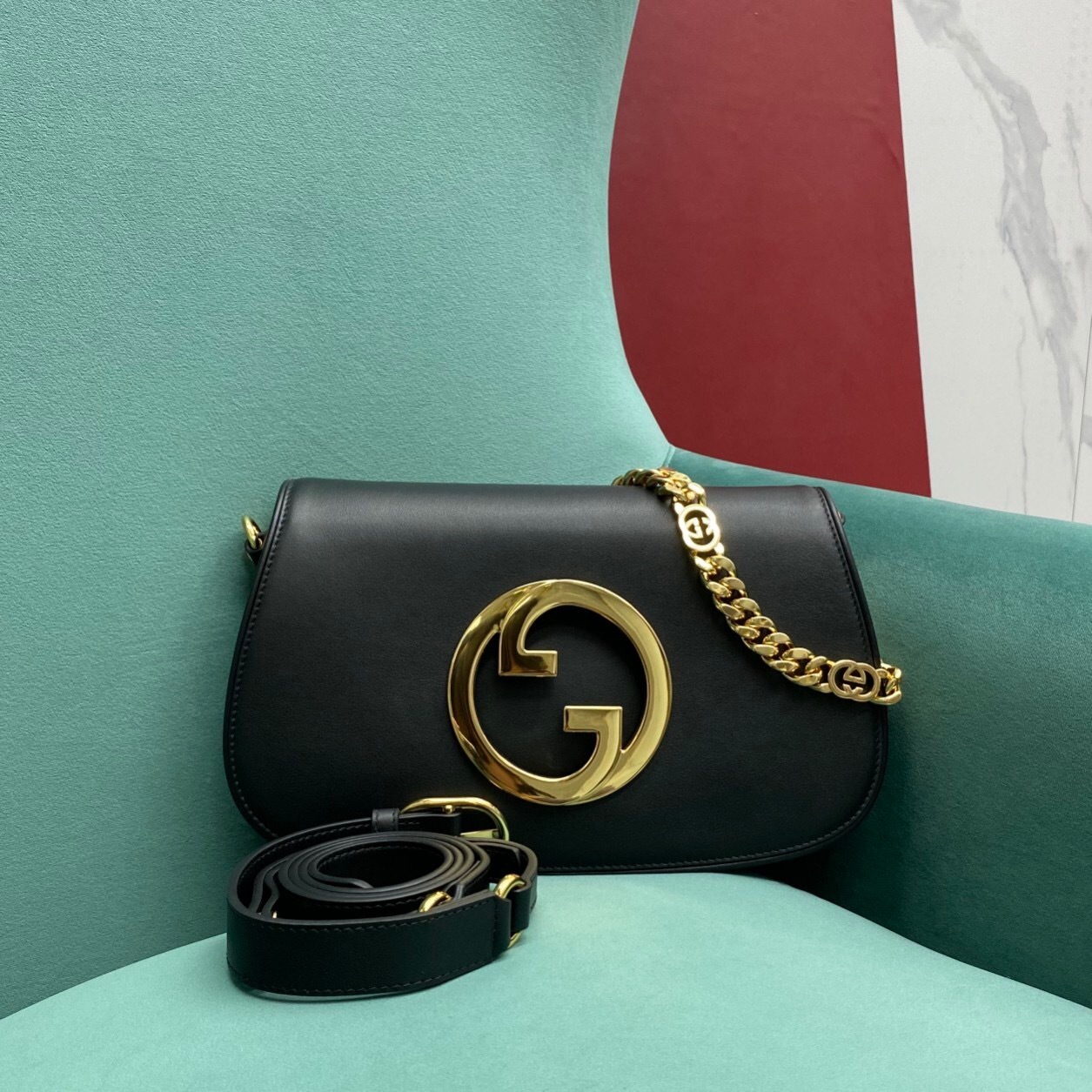 Gucci Blondie shoulder bag in black leather