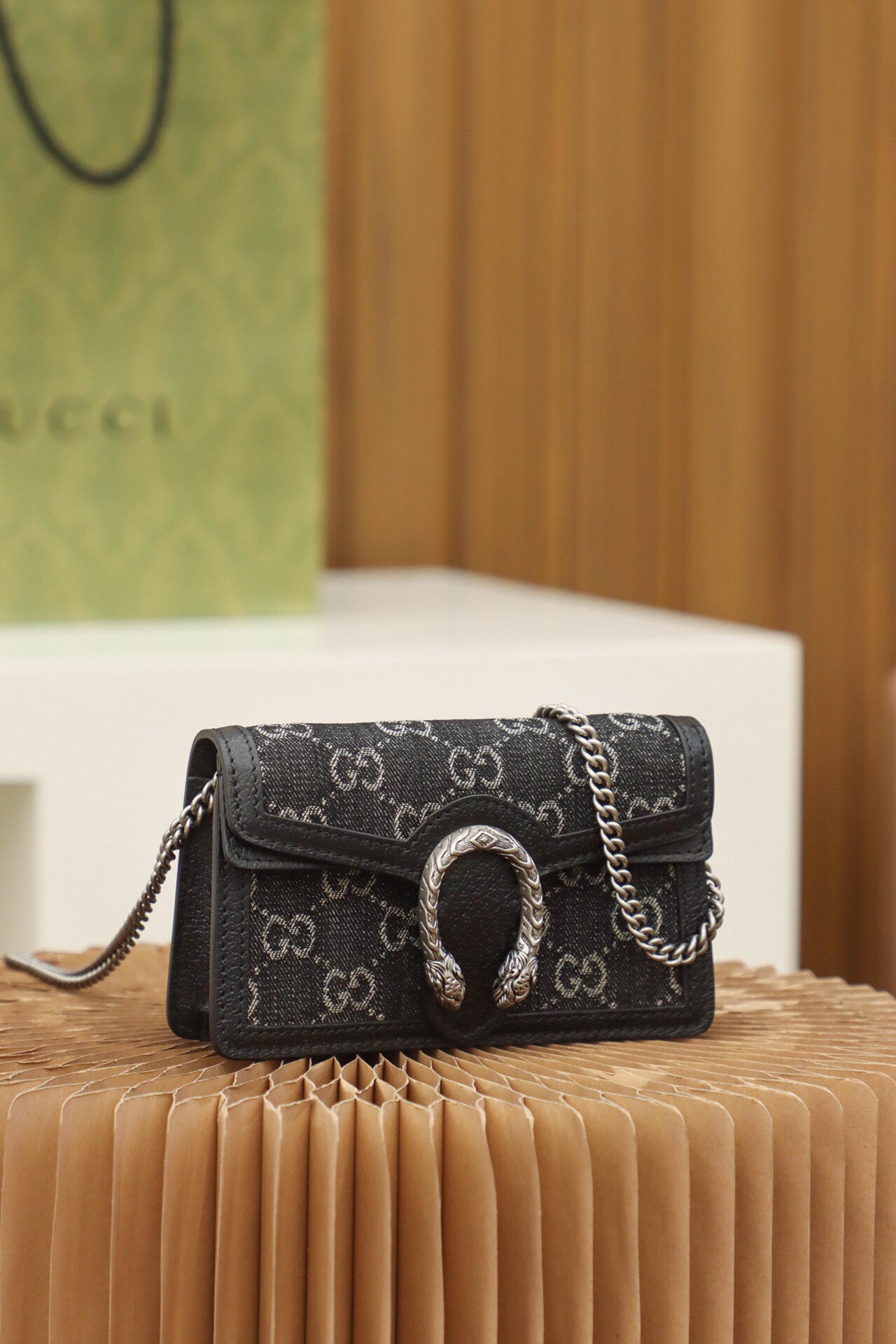 Gucci Dionysus super mini bag