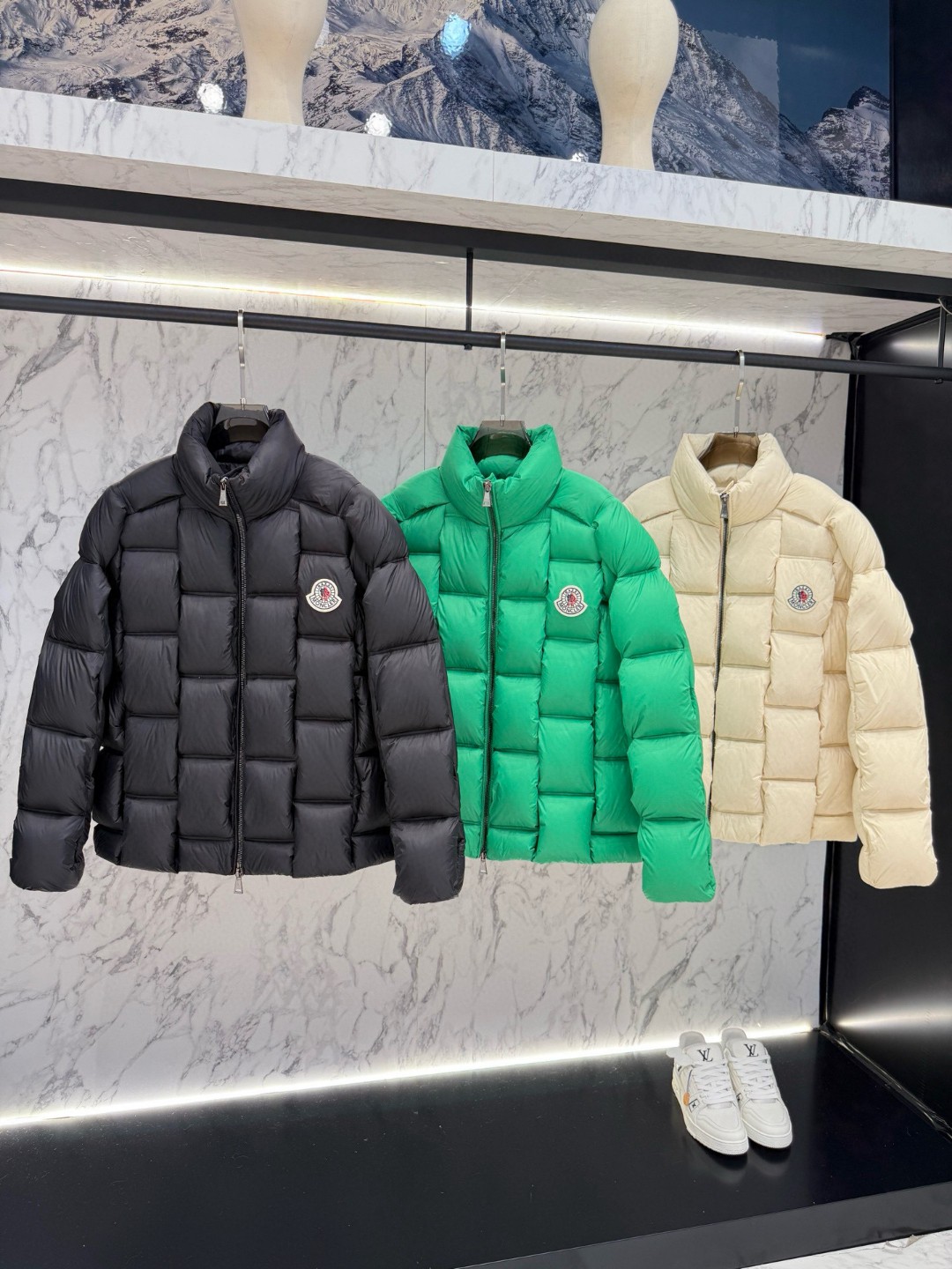 Moncler Raxxy Black 3D Down-Filled Angular Puffer Jacket