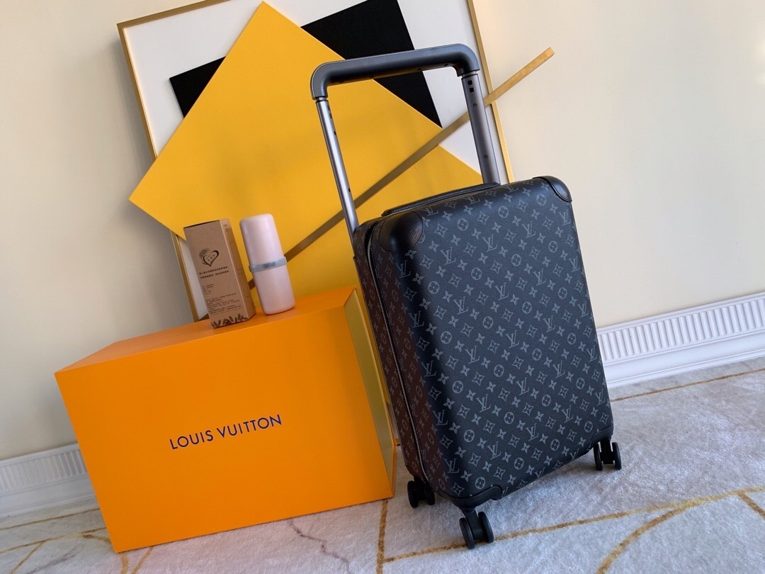 LV Horizon 55 rolling suitcase in Monogram Eclipse canvas