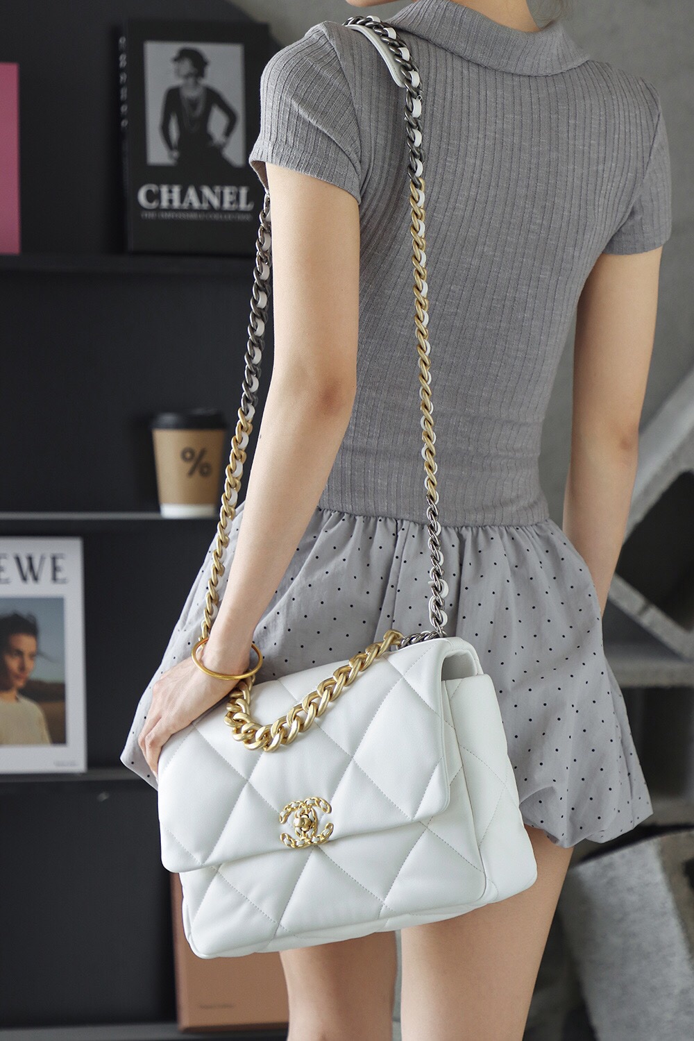 Chanel 19 Bag White GR Sheep Leather GHW Medium size