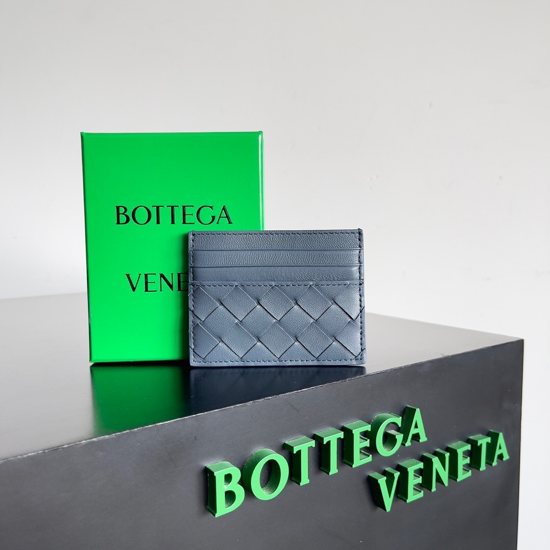 Bottega Veneta Intrecciato leather credit card case