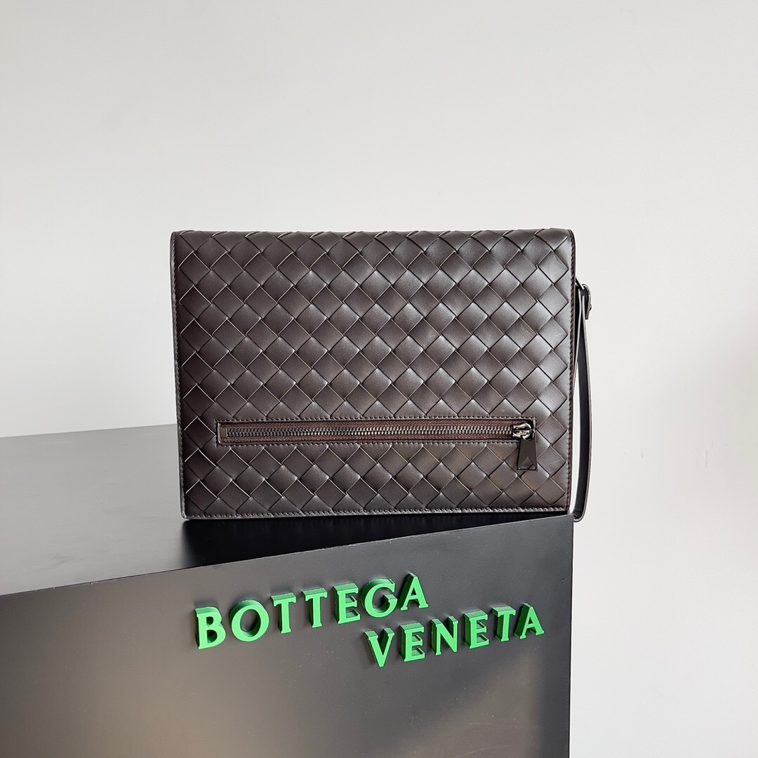 Bottega Veneta Intrecciato Document Case in black leather