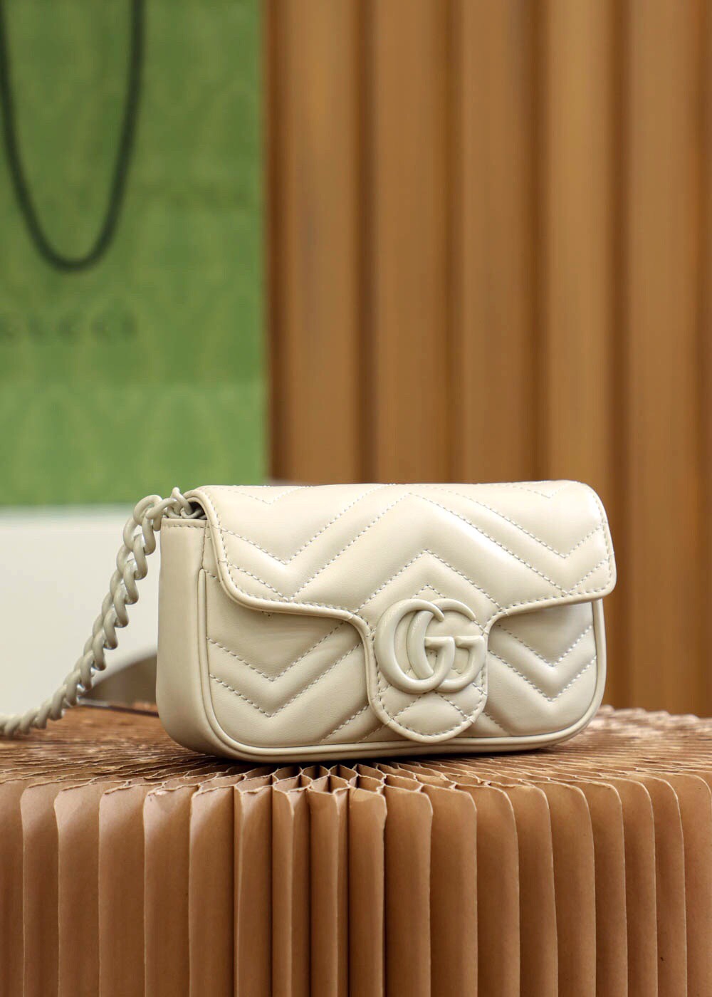 Gucci ?? ??????? White 699757 Size 16.5*10*5cm