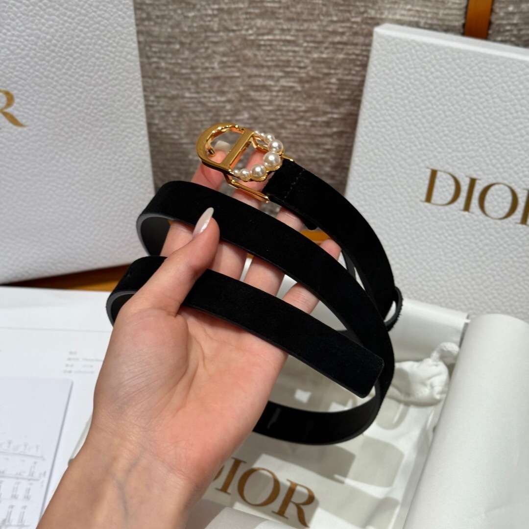 Dior belt black smooth calfskin with a gold-finish buckle and faux pearls