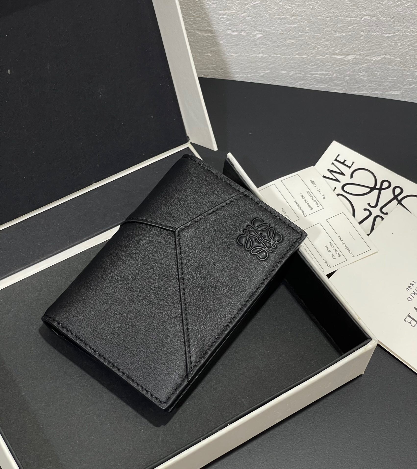 Loewe Puzzle bifold wallet classic calfskin black