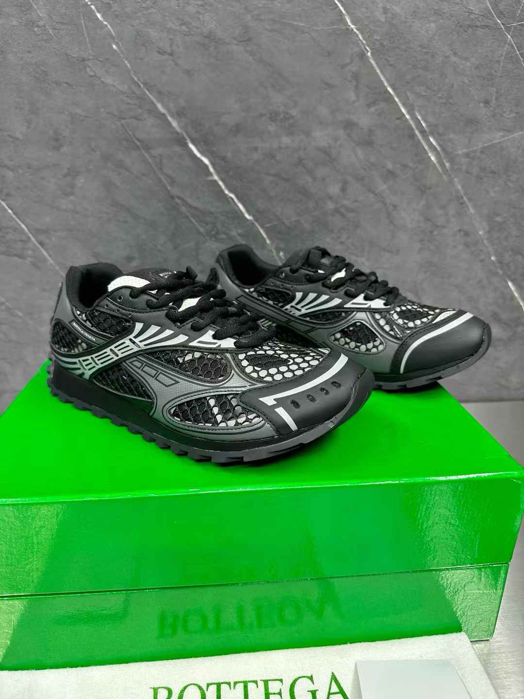 Bottega Veneta Orbit sneakers black