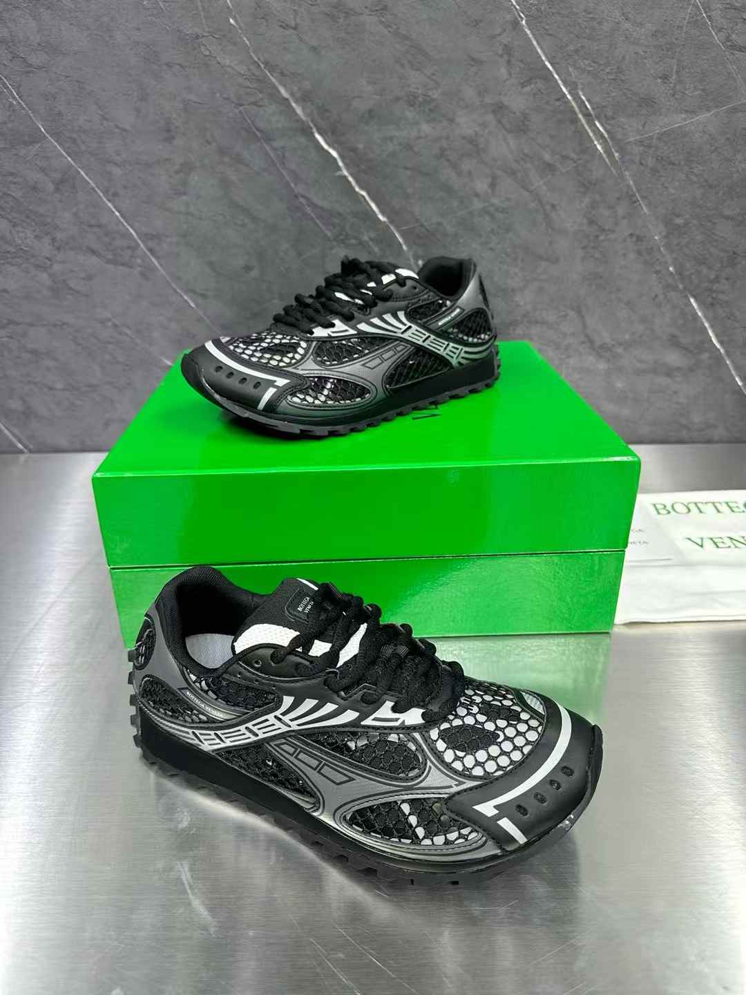 Bottega Veneta Orbit sneakers black