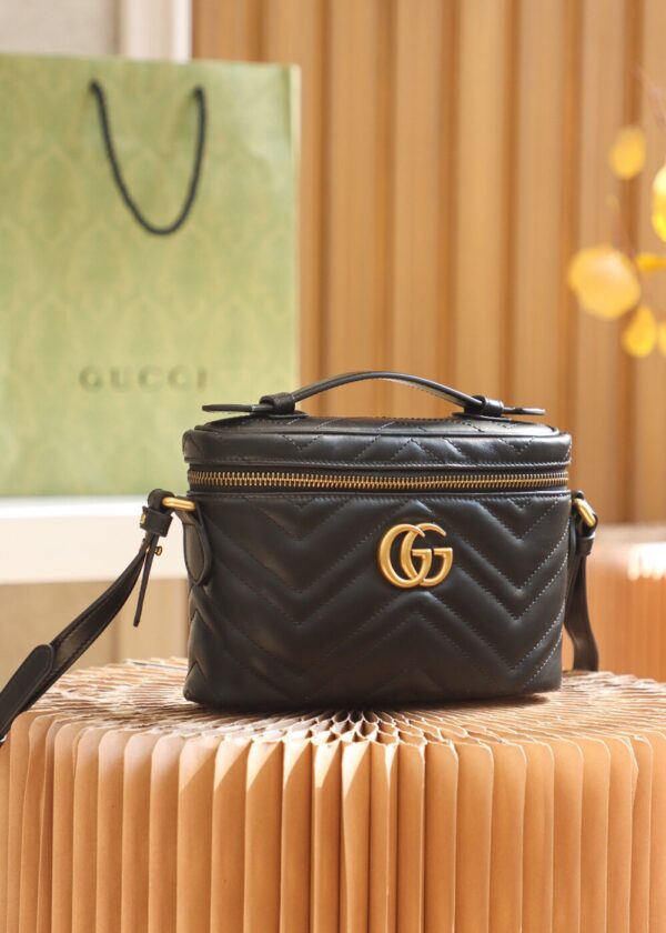 Gucci ?? ??????? 672253 Black Size 19*13*7??