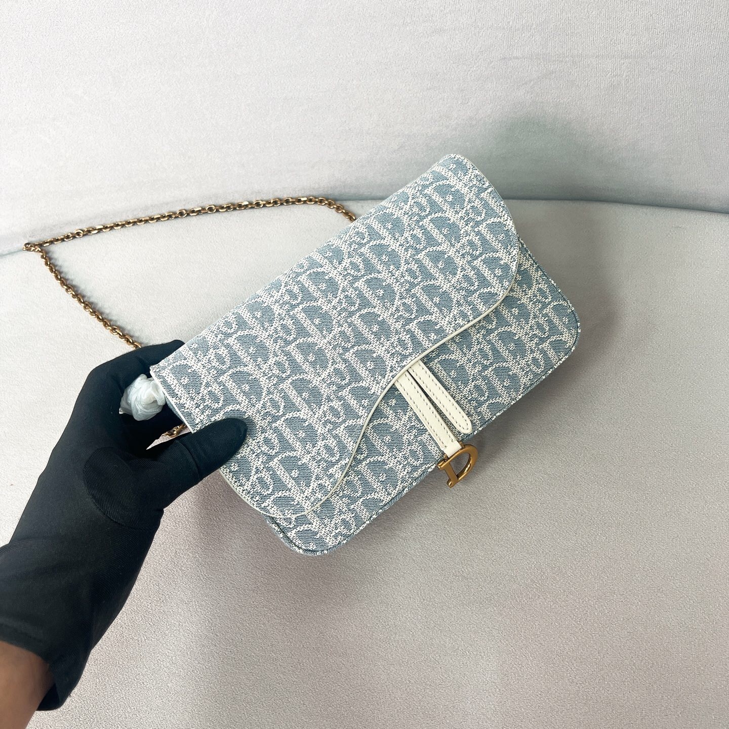 Dior Medium Saddle Pouch with Chain in blue Dior Oblique jacquard
