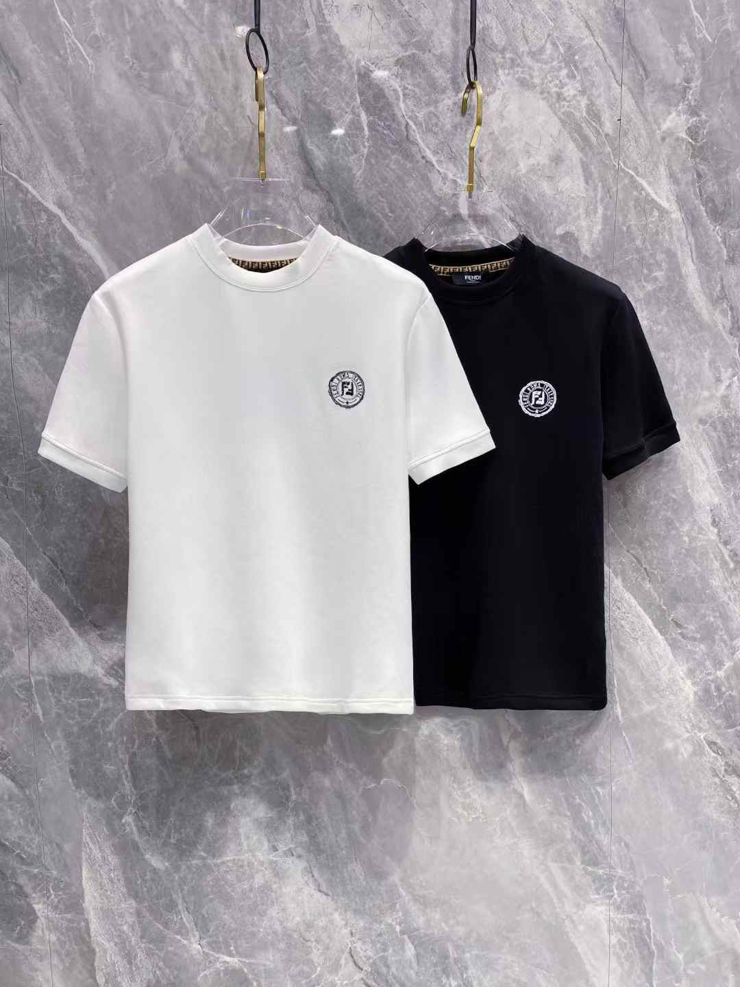 Chrome Hearts short-sleeved t-shirt with a logo on the chest balck and white