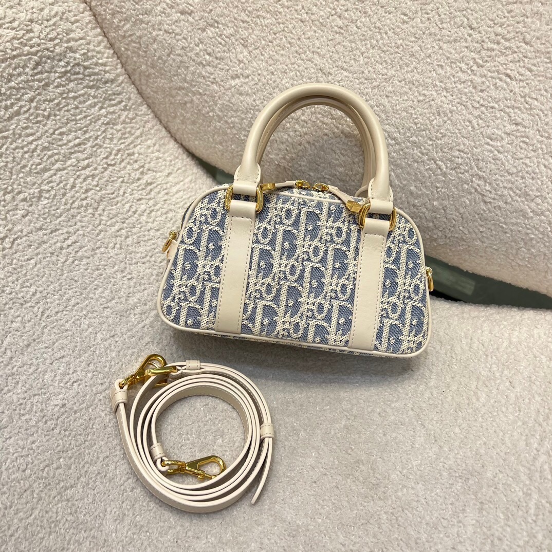 Dior D-Vibe East-West Nano bag in blue Dior Oblique jacquard