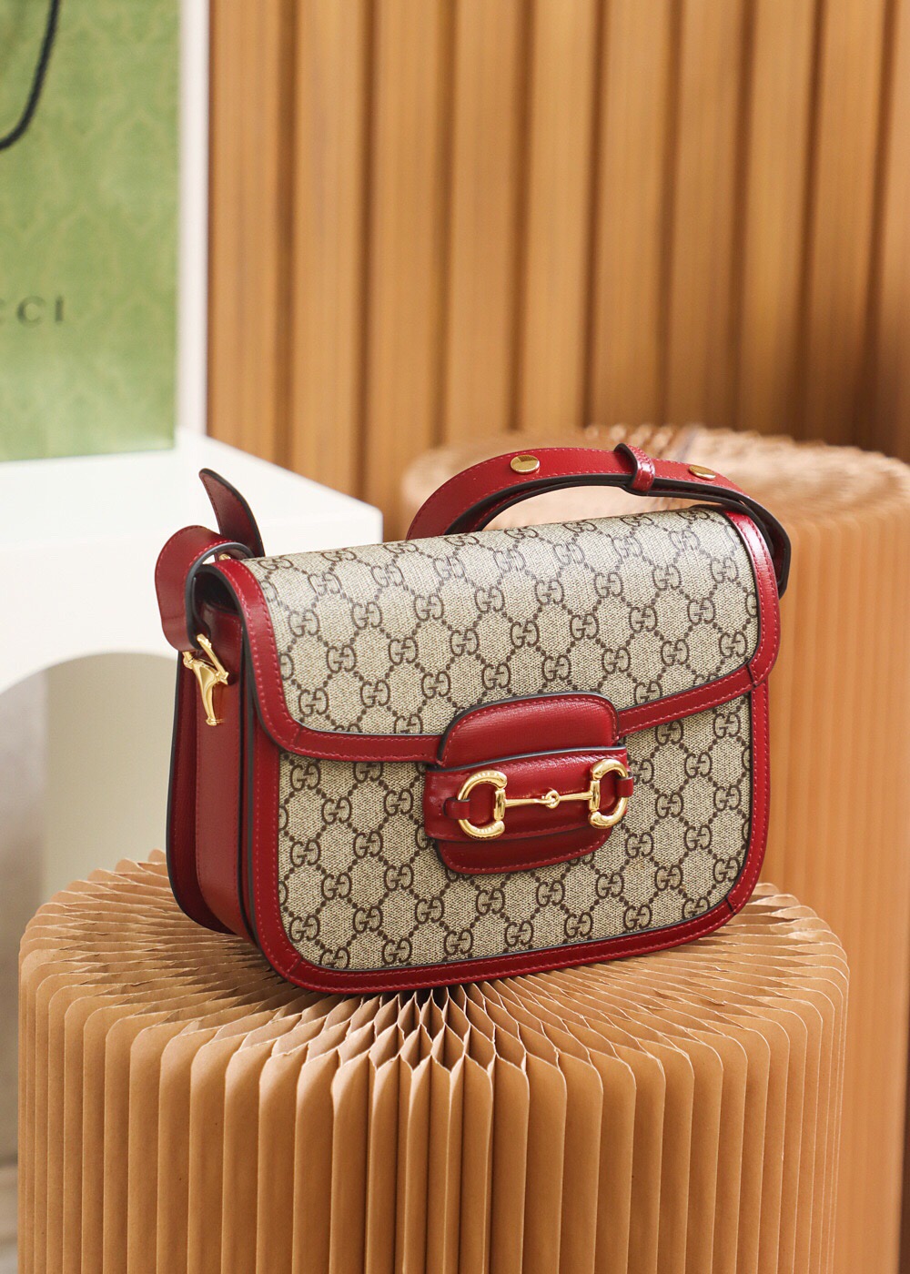 Gucci ???????? ???? Red 602204 Size 25*18*8cm