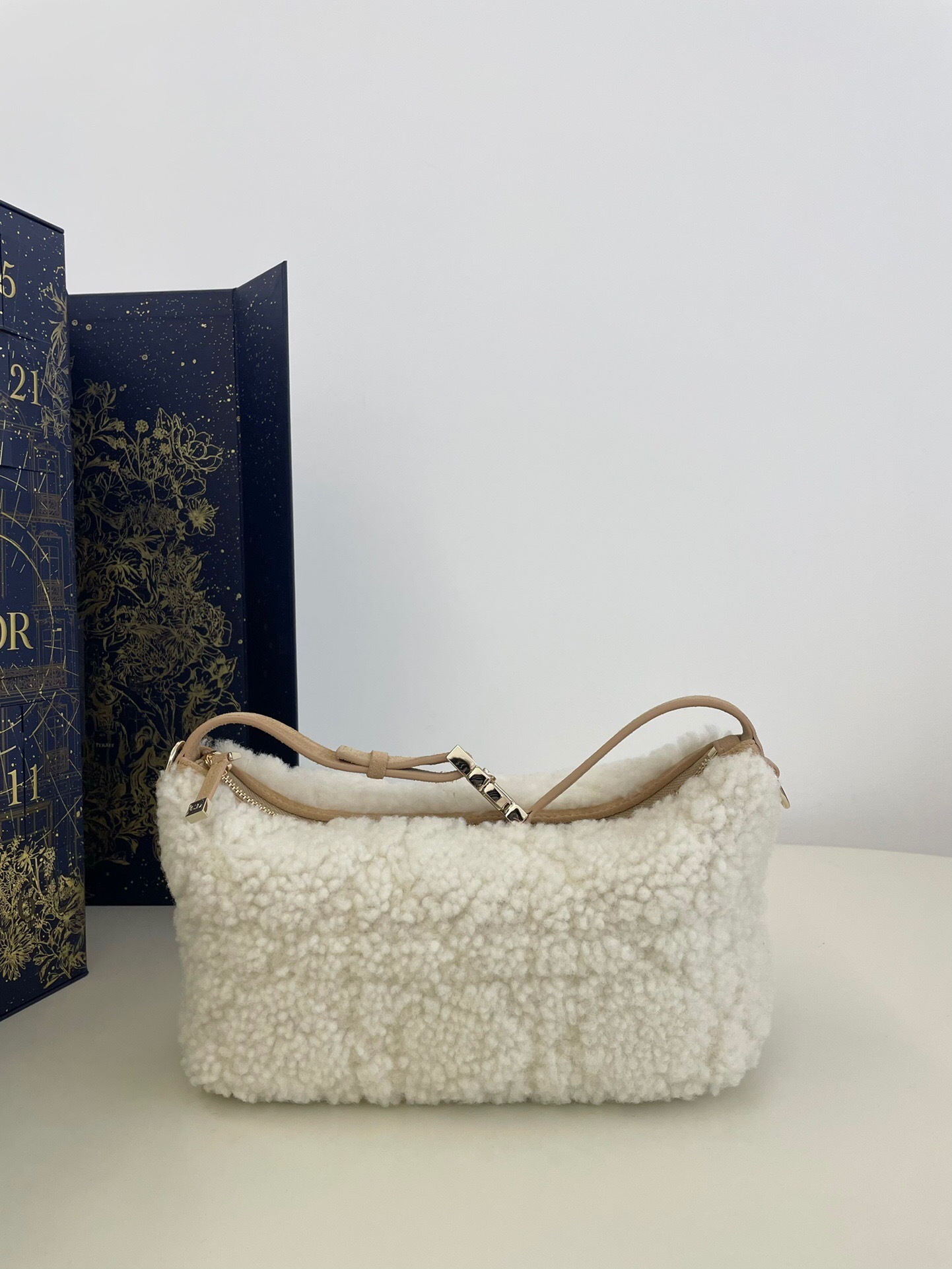 dior shoulder bag in beige