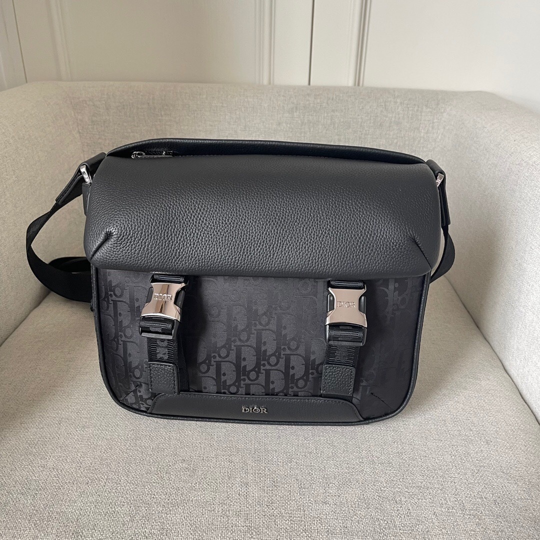 Dior Explorer Messenger Bag in black Dior Oblique Mirage technical fabric and grained calfskin