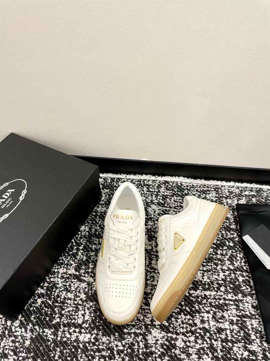 Prada Downtown leather sneakers white