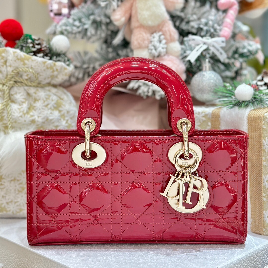 Dior Lady D-Joy bag in red patent cannage calfskin.