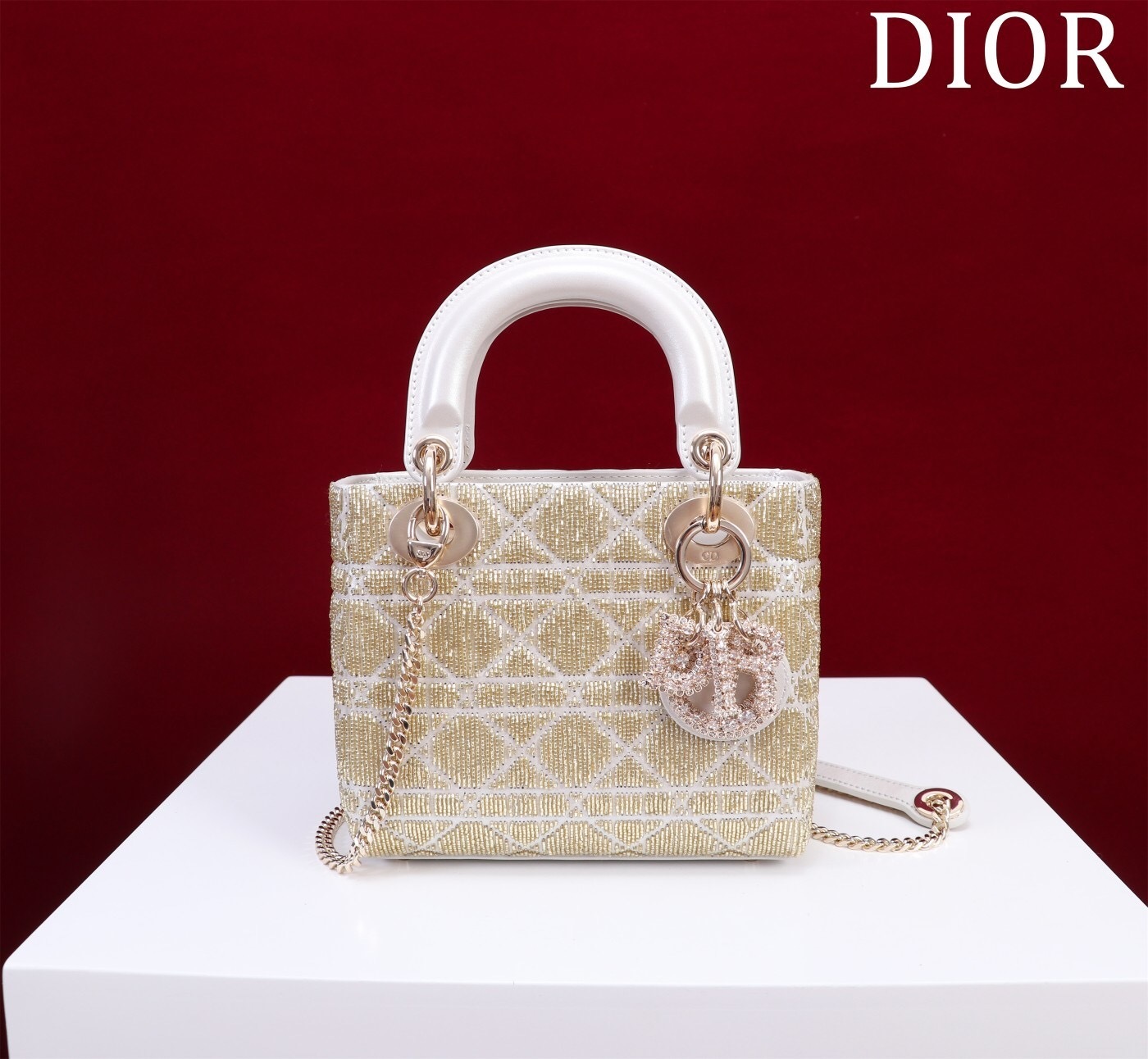 Christian Dior Lady Dior bag  Cannage pattern quilted texture