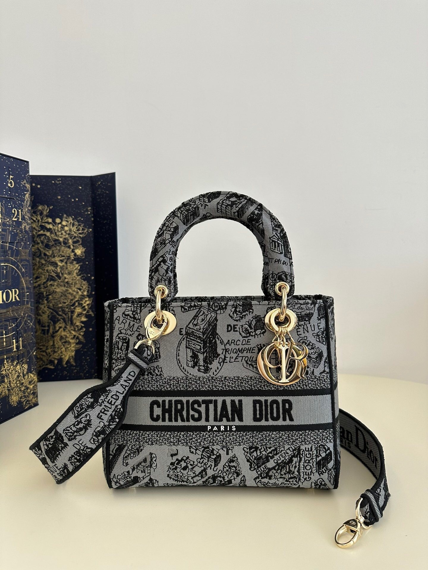 Dior Medium Lady D-Lite bag