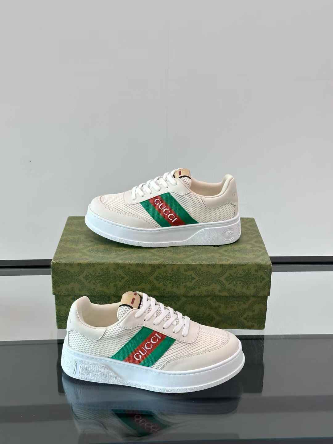 Gucci sneakers