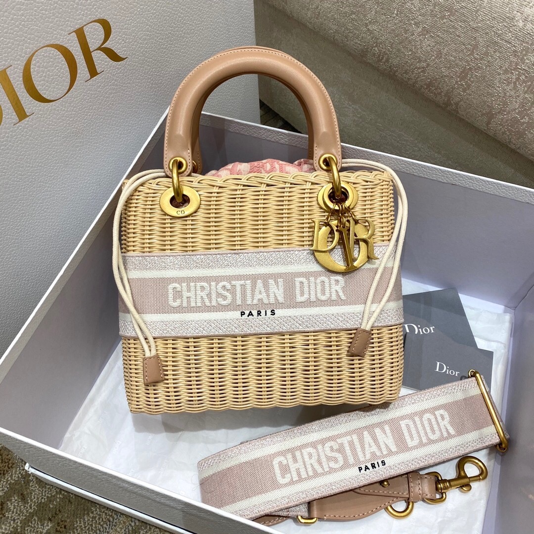 Dior Medium Lady Dior Bag in natural rattan with a blue Dior Oblique jacquard interior pouch